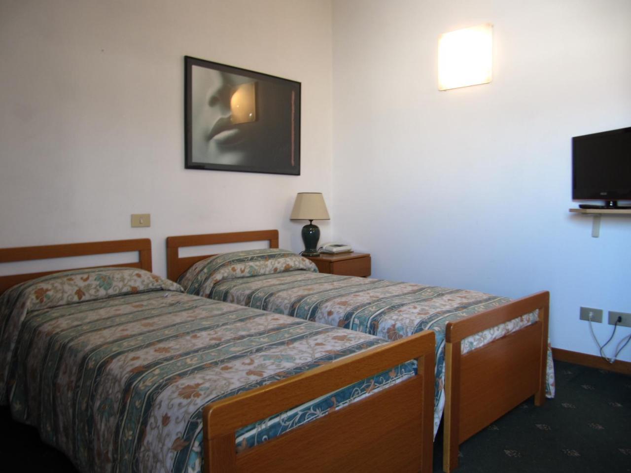Monticello Conte Otto Hotel Rizzi מראה חיצוני תמונה
